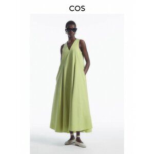 (Brand New) COS Voluminous V-neck maxi dress XXS